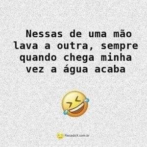 Uma mão lava a outra
