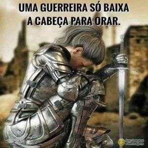 Guerreira orando