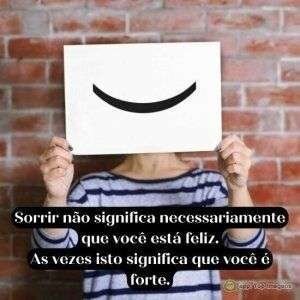 Sorrir e estar feliz
